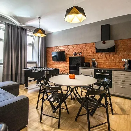 3bdr Ruterra With Table Football Praag