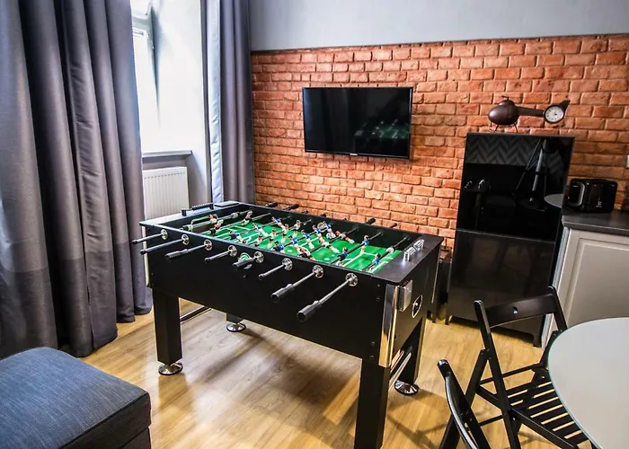 3bdr Ruterra With Table Football *