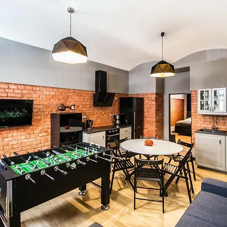 3bdr Ruterra With Table Football Prag